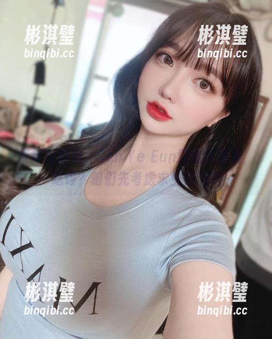 素描在厨房：Son Ye Eun厨娘的图集，吃饭？咱们先考虑求生办法吧